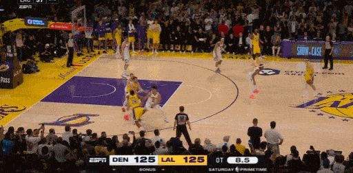 东契奇绝杀逆转！湖人险胜掘金锁定西部第三