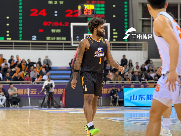 山东蜜獾常规赛收官战惜败合肥狂风 锁定季后赛