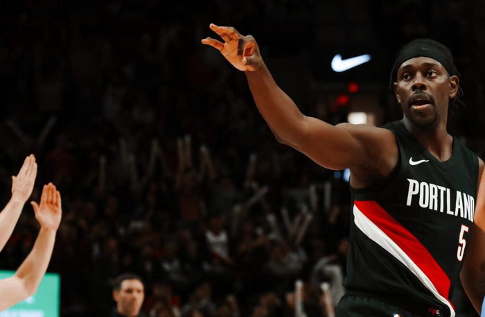 爵士摆烂战术再遭败绩 霍乐迪亨德森率开拓者大