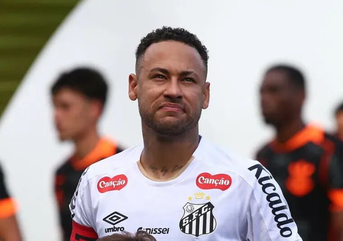 内马尔赛后怒斥裁判或遭12场禁赛 世界杯征程再